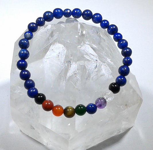 Chakra Bracelet - 1 sequence Surrounded by Lapis Lazuli 6 mm beads