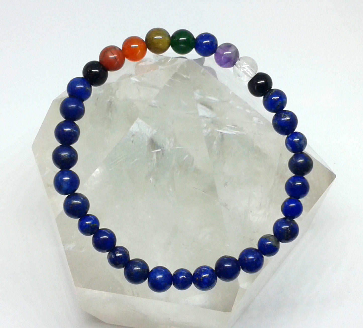 Chakra Bracelet - 1 sequence Surrounded by Lapis Lazuli 6 mm beads