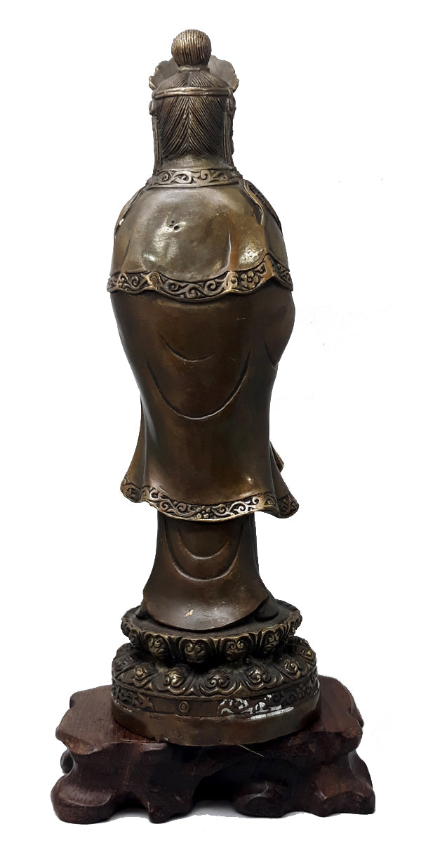Kuan Yin: Standing with Willow Branch