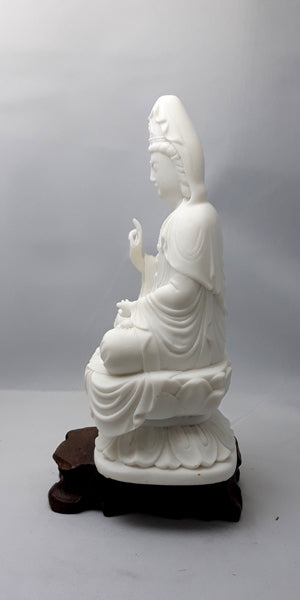 Kuan Yin: Seated Patience Mudra