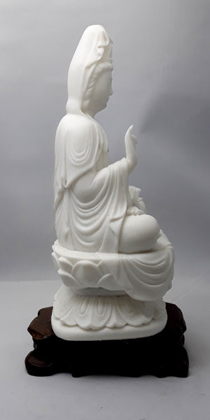 Kuan Yin: Seated Patience Mudra
