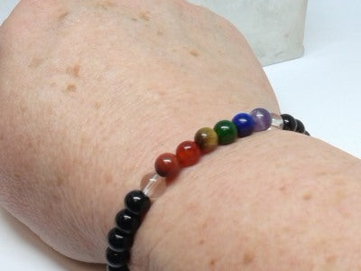 Chakra Bracelet - 1 sequence Surrounded by Black Onyx 6 mm beads
